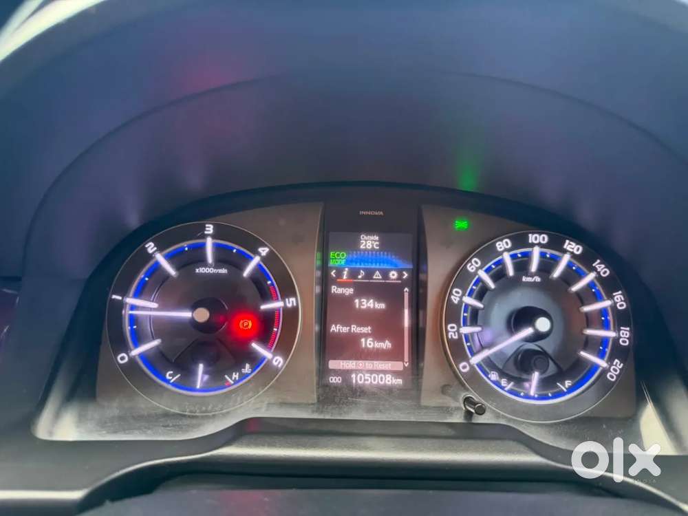 Toyota Innova Crysta 2.4 V 7 Str, 2017, Diesel