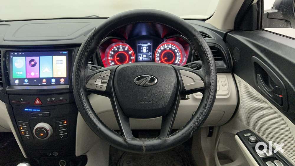 Mahindra Xuv300 1.2 W6 Amt Petrol, 2022, Petrol