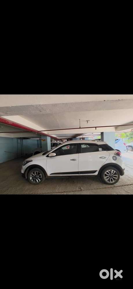 Hyundai I20 Active 2016 Petrol Well Maintained
