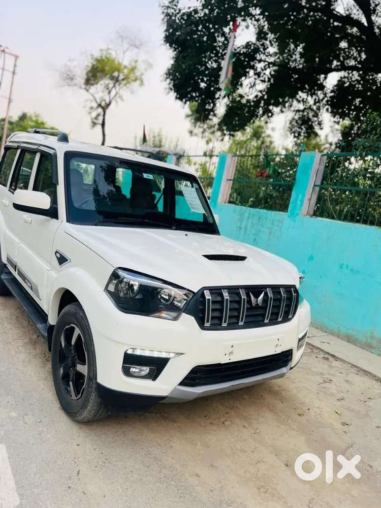 Mahindra Scorpio Classic 2023 Diesel 47000 Km Driven