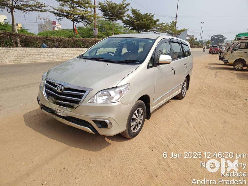 Toyota Innova 2.5 V 7 Str, 2015, Diesel