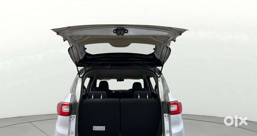 Renault Triber Rxz Easy-r Amt, 2023, Petrol