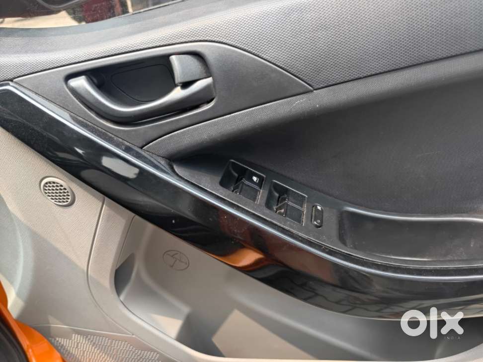 Tata Nexon 1.2 Revotron Xma, 2019, Petrol