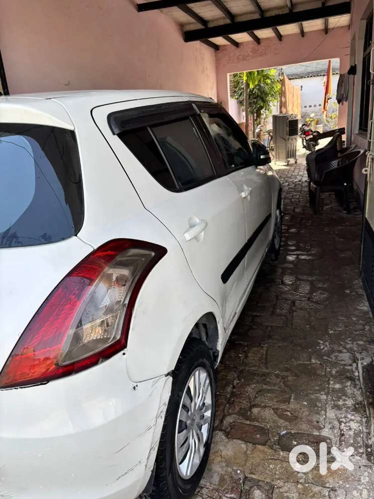 Maruti Suzuki Swift Vxi 2015