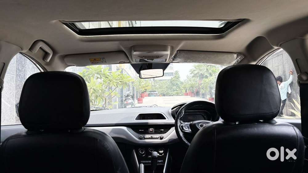 Tata Nexon 1.2 Revotron Xma Amt (s), 2023, Petrol