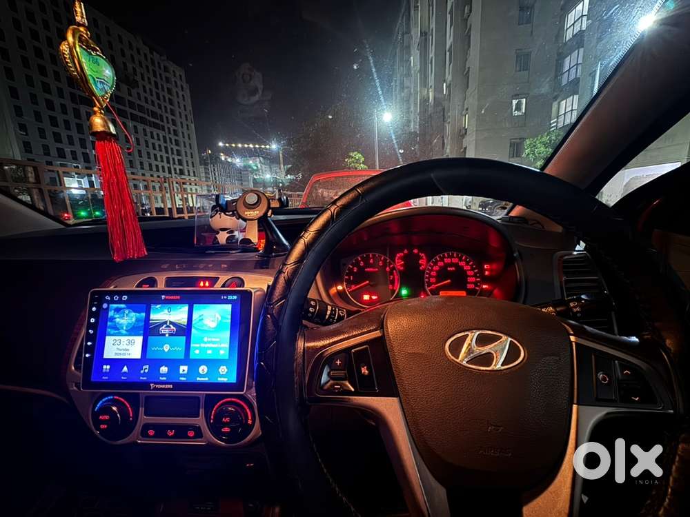 I20 Asta Petrol With Sunroof