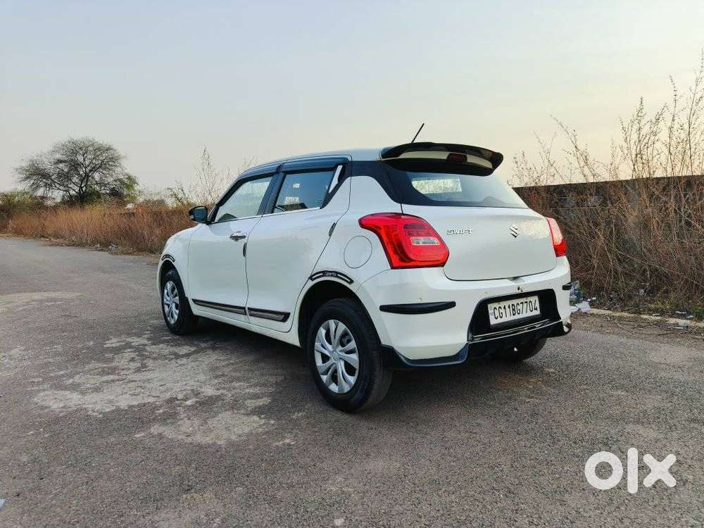 Maruti Suzuki Swift Vxi + Manual, 2023, Petrol