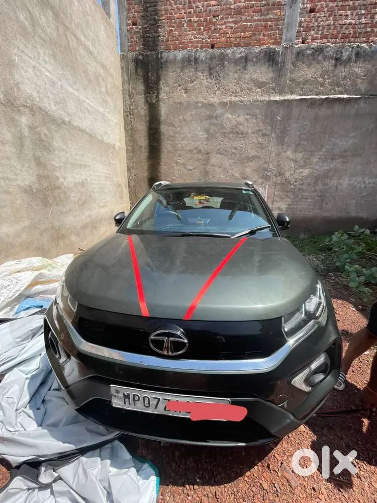 Tata Nexon Revotron 2022 Petrol