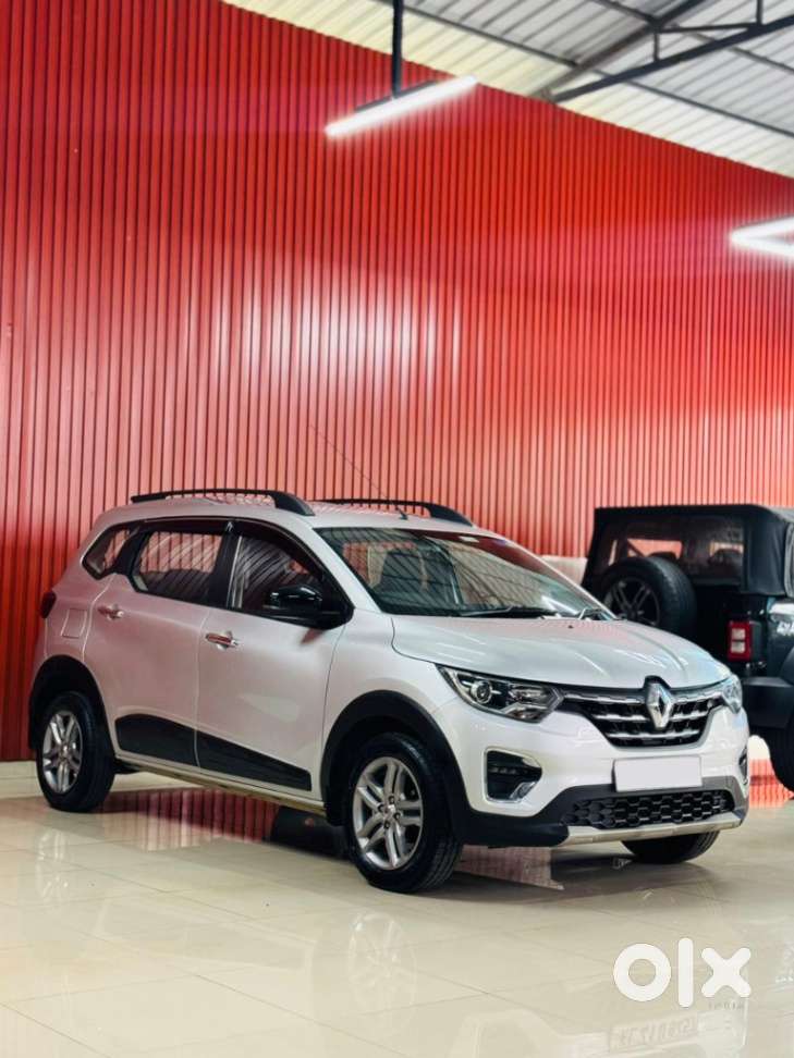 Renault Triber Rxz, 2024, Petrol