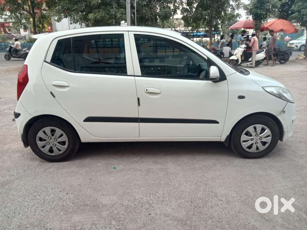 Hyundai I10 Sportz At, 2012, Petrol