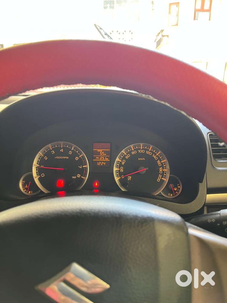 Swift Vxi Maruti Petrol 2012