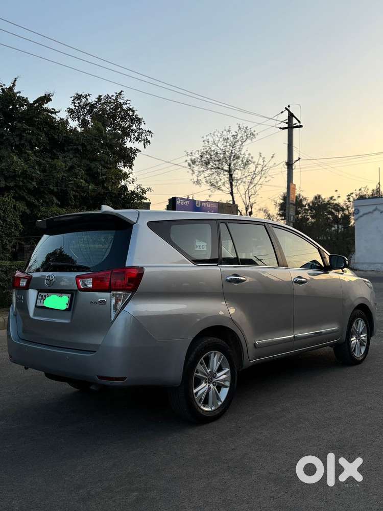 Toyota Innova Crysta 2.8z Automatic, 2016, Diesel