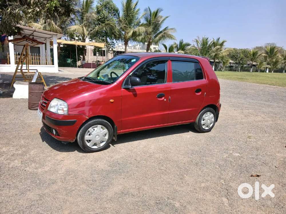 Santro Xing Red Color