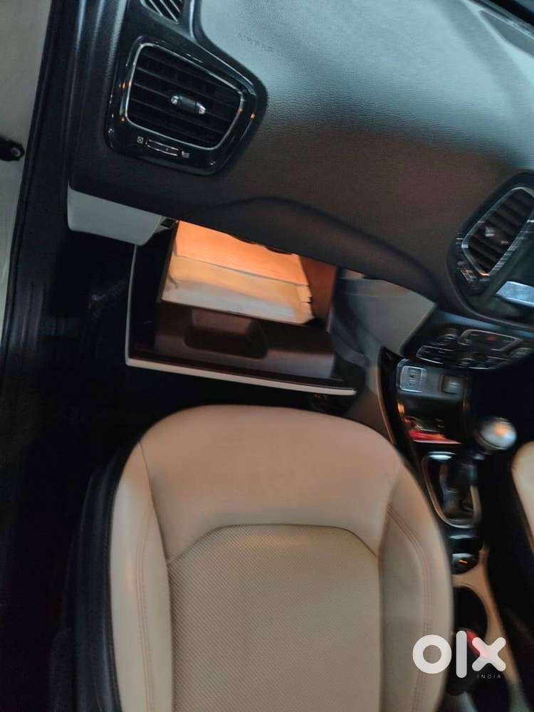 Pristine Jeep Compass Limited(o) 2.0 Diesel - Clean 2-driver History