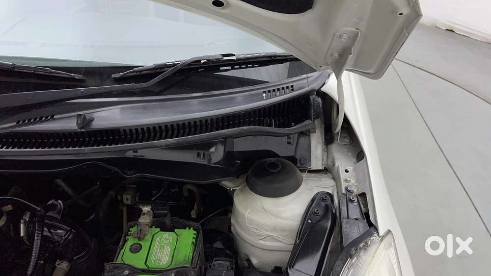 Maruti Suzuki Swift 1.2 Lxi (o), 2017, Petrol