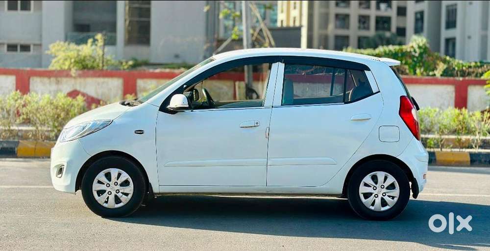 Hyundai I10 Sportz At, 2011, Petrol