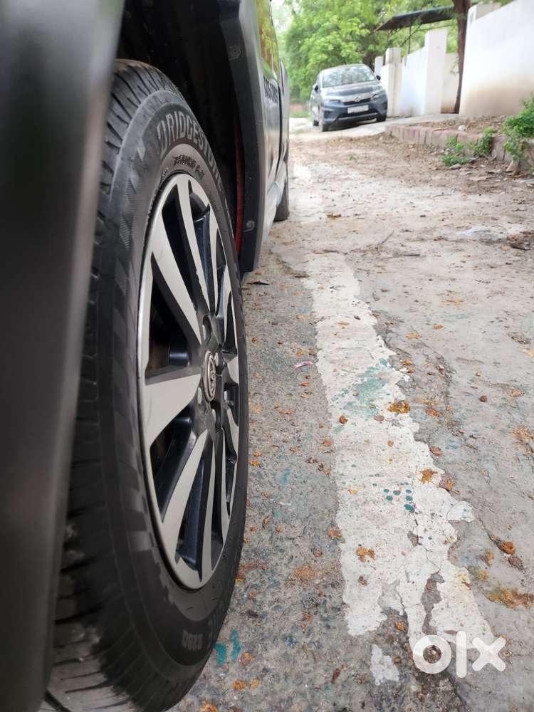 Toyota Etios Cross 1.2l G, 2016, Petrol