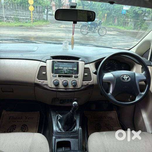 Toyota Innova 2.5 G (diesel) 8 Seater, 2015, Diesel