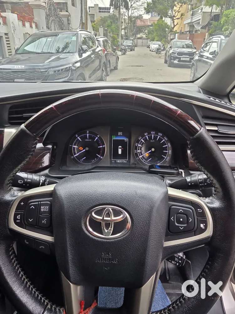 Toyota Innova Crysta 2017