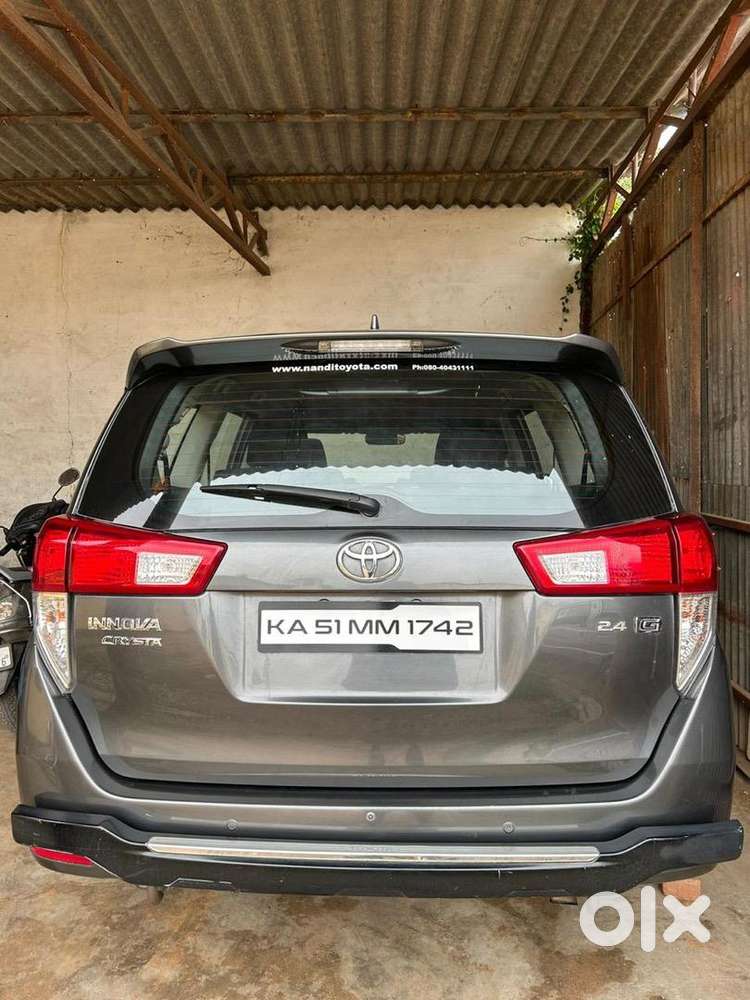 Toyota Innova Crysta 2.4g 2018 Diesel 100000 Km Driven
