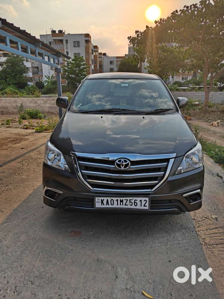Toyota Innova 2014 Diesel Grey Colour Well Maintained
