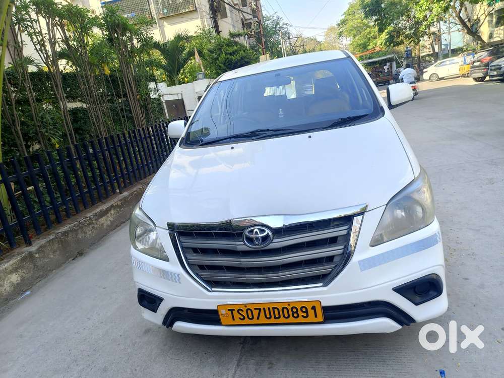 Toyota Innova 2.5 G (diesel) 8 Seater, 2016, Diesel