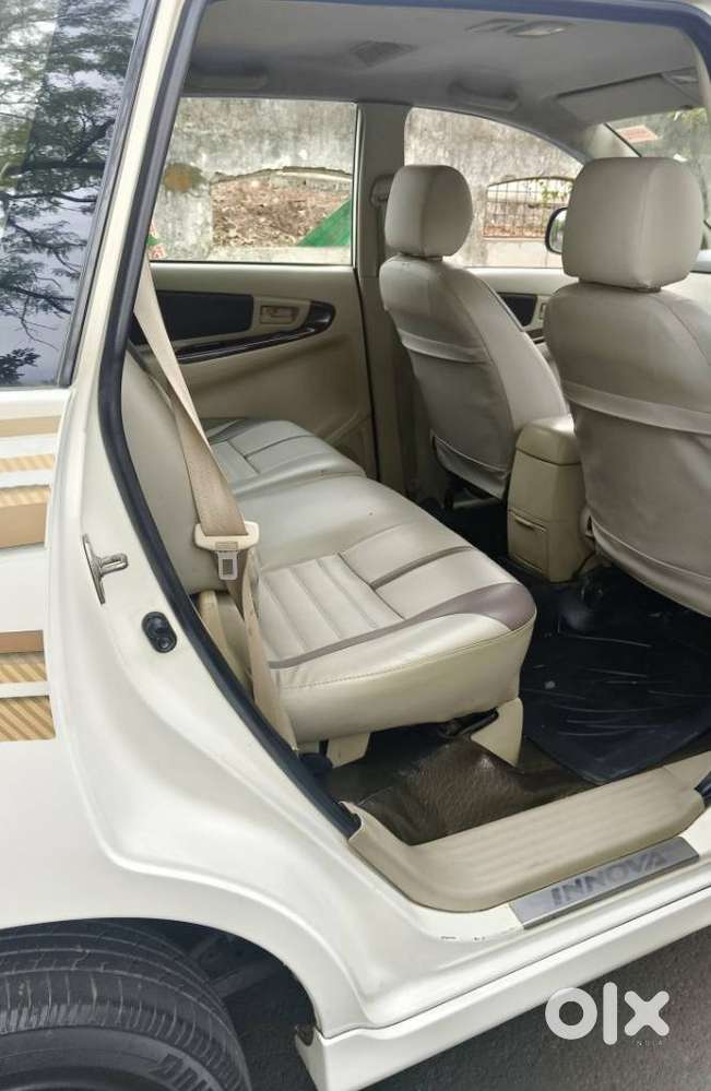 Toyota Innova 2.5 Gx 8 Str Bs-iii, 2013, Diesel