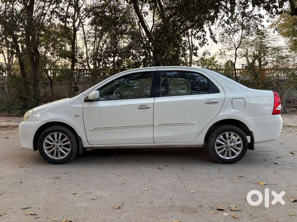 Toyota Etios 2010-2012 V, 2011, Petrol