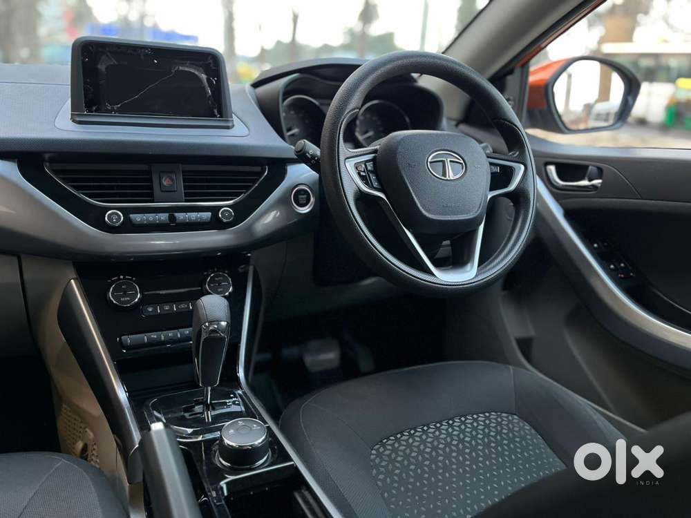 Tata Nexon 1.2 Revotron Xza Plus, 2018, Petrol