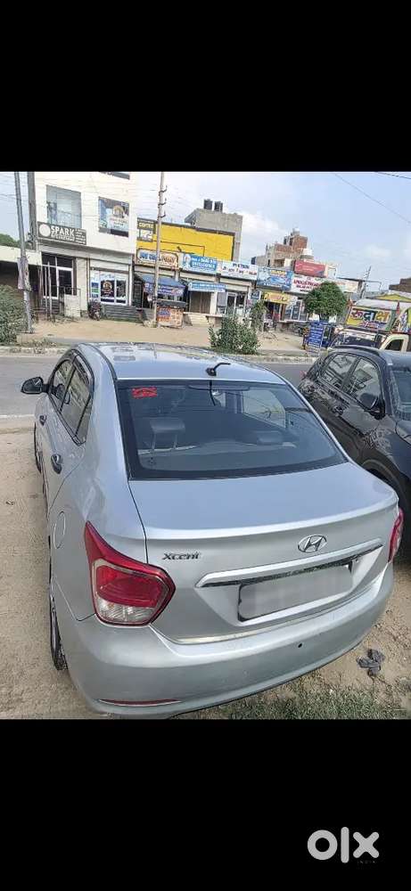 Hyundai Xcent 2015 Diesel Good Condition