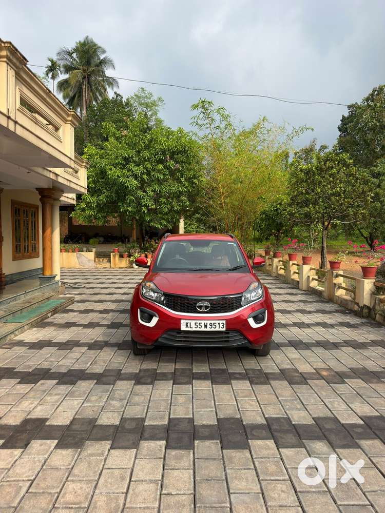 Tata Nexon 1.5 Revotorq Xt Plus, 2017, Petrol