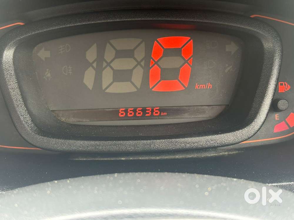 Renault Kwid Rxt, 2016, Petrol