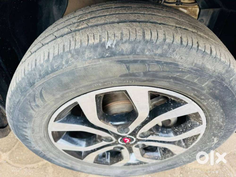 Maruti Suzuki Brezza 1.5 Lxi Smart Hybrid, 2022, Petrol