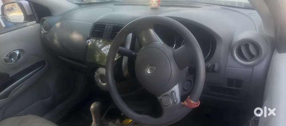 Renault Scala 2013 Petrol