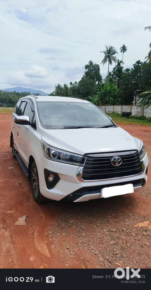 Toyota Innova Crysta 2022