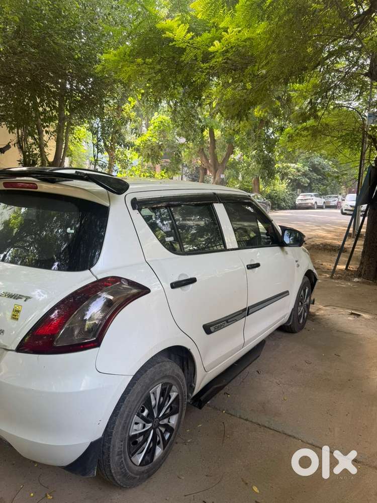 Swift 1.2 Petrol 2015
