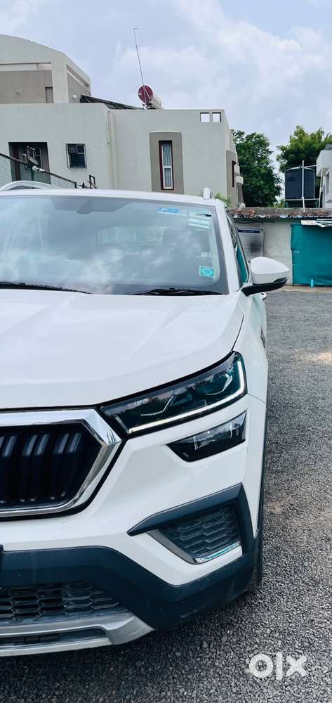 Skoda Kushaq 1.0 Tsi Style At (6 Airbags), 2023, Petrol