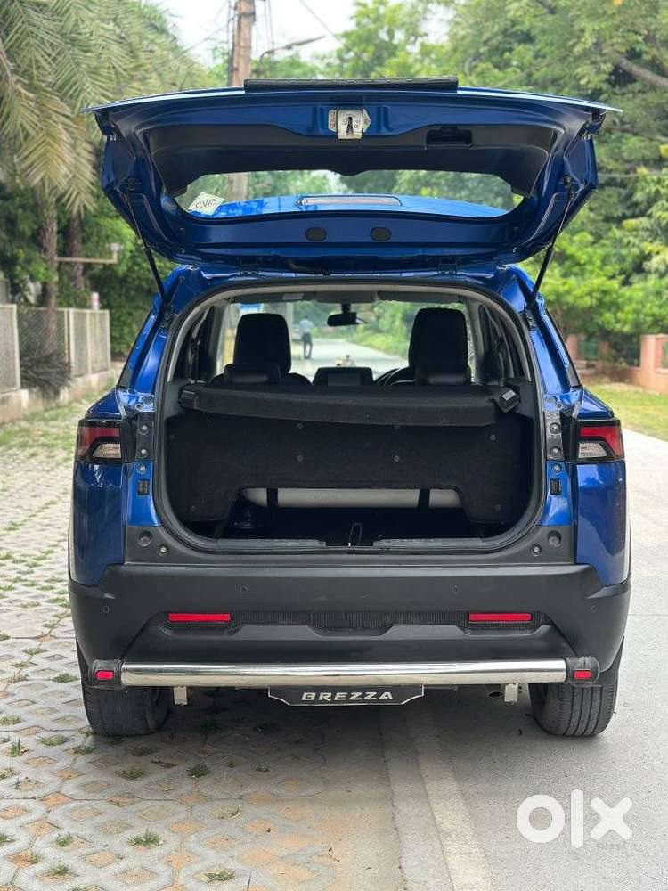 Maruti Suzuki Brezza Vxi S-cng, 2023, Cng & Hybrids