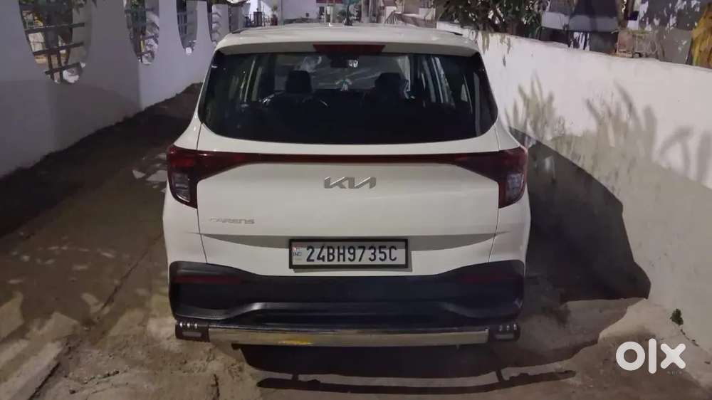 Kia Carens 1.5 Premium 2024