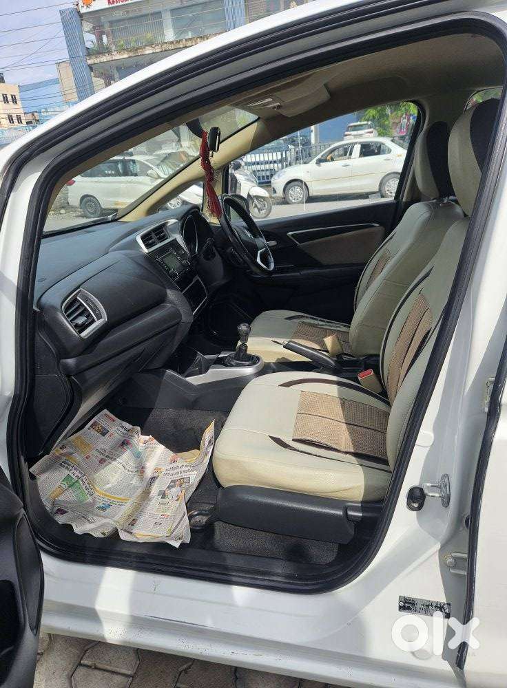 Honda Jazz V Mt Privilege, 2017, Petrol