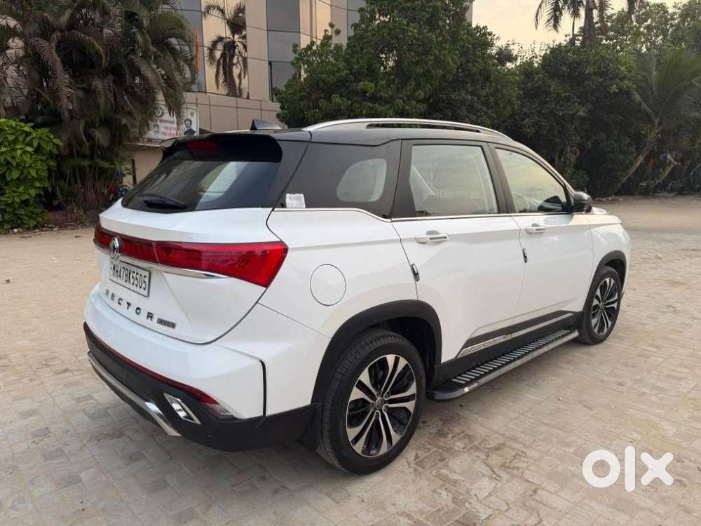 Mg Hector Plus Sharp Pro 1.5 Turbo Petrol Cvt 6 Str, 2023, Petrol