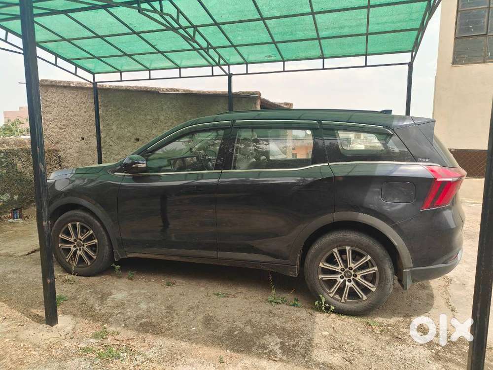 Xuv700 Ax7 7 Seater