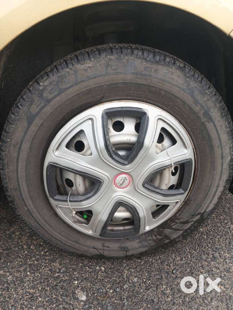 Tata Altroz Xe Petrol