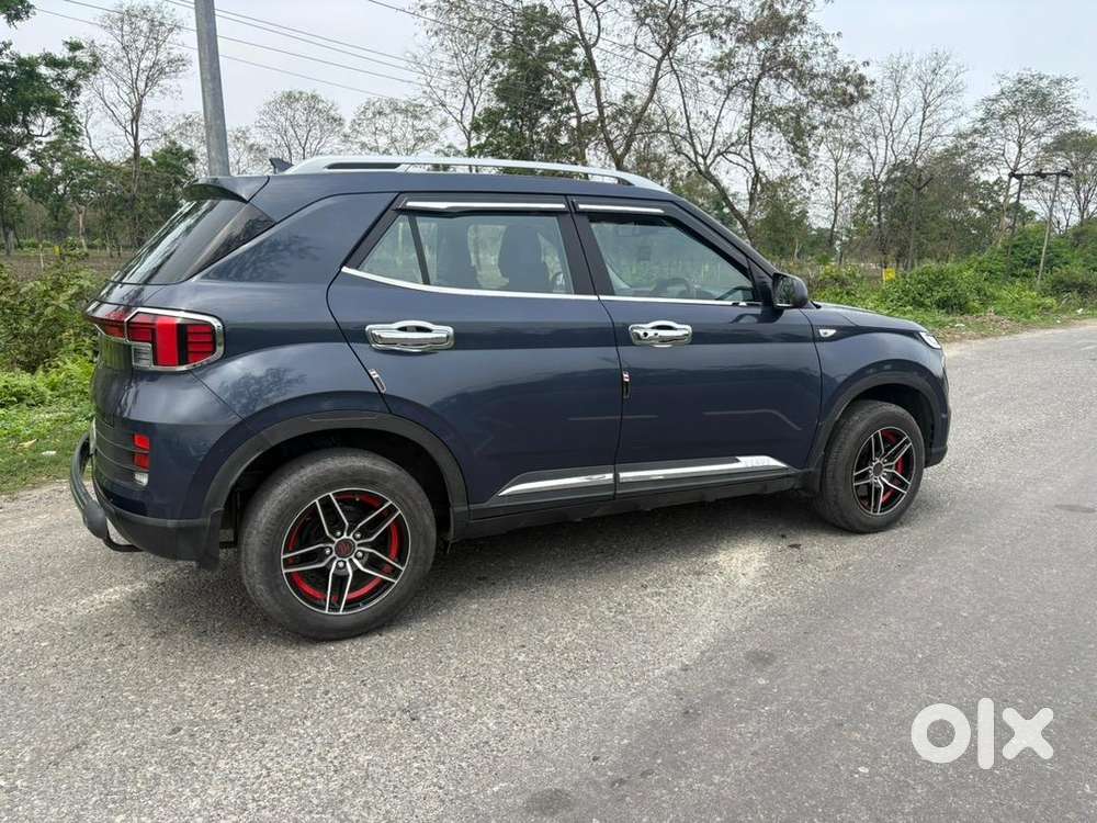 Hyundai Venue 2023 Petrol Well Maintained