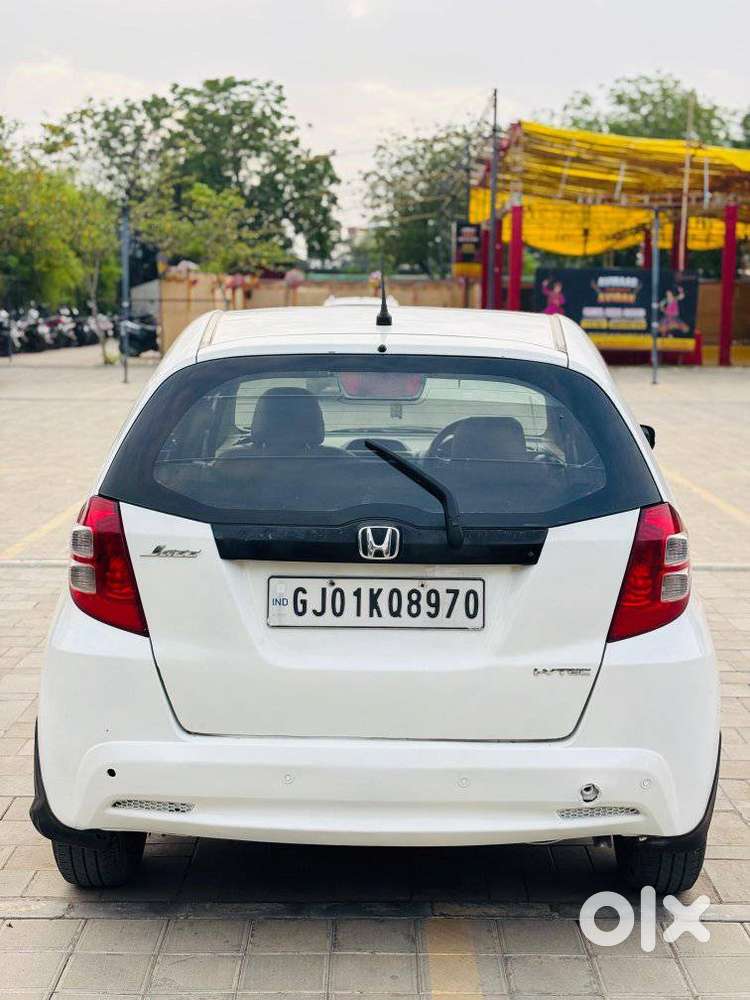Honda Jazz E Mt I-vtec, 2012, Cng & Hybrids