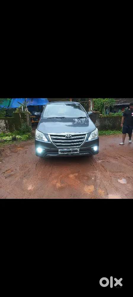 Toyota Innova 2013 Diesel 186000 Km Driven
