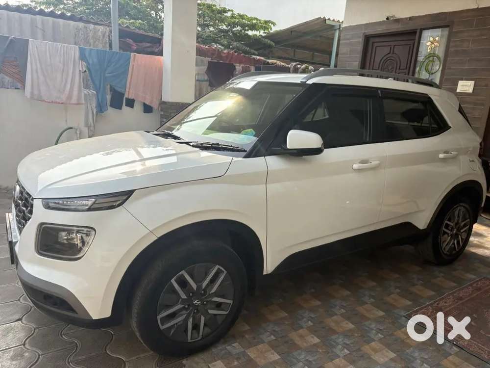 Hyundai Venue Diesel 2021 Variant Well Maintained