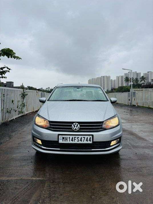 Volkswagen Vento 1.2 Tsi Highline Plus At, 2016, Petrol