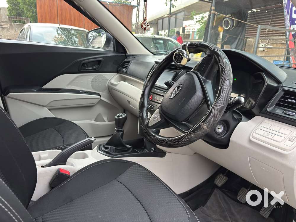 Mahindra Xuv300 W4, 2022, Petrol