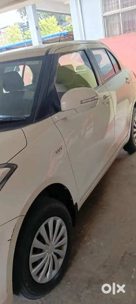 Maruti Suzuki Swift Dzire 2015